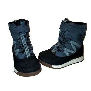 Merrell child's warm boots Sz 8M